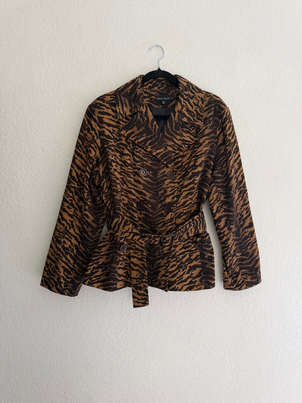DANA TAYLOR Women’s Caramel and Chocolate Brown Animal Print Fall Jacket XL